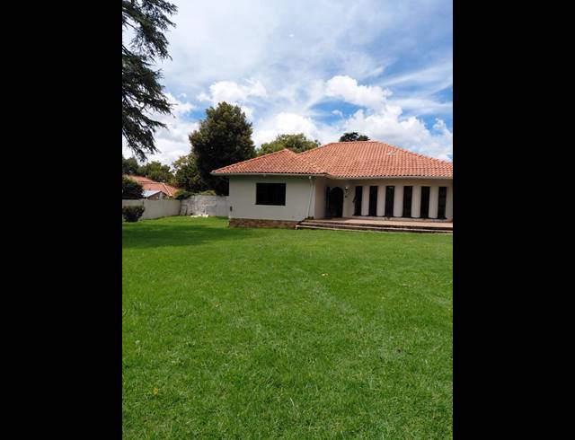 4 BEDROOM PROPERTY TO RENT IN EMMARENTIA